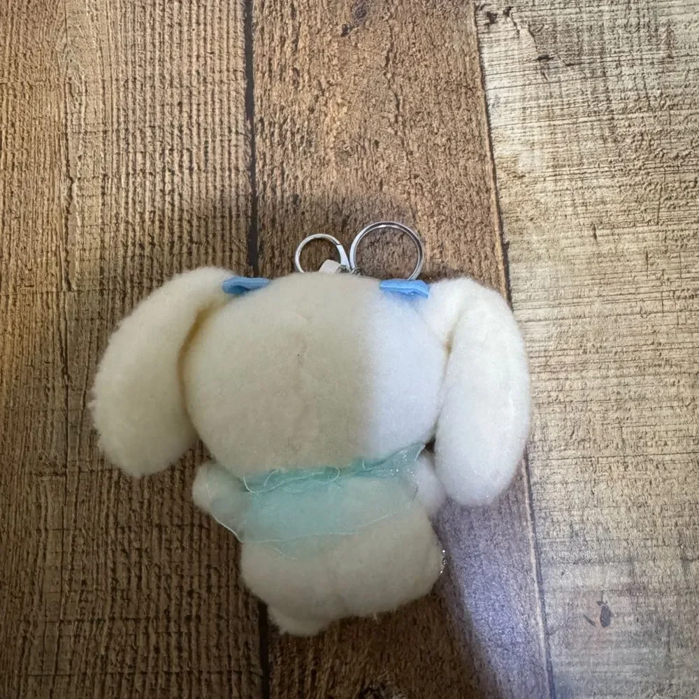 Cinnamoroll key chain Plush doll  new no tags